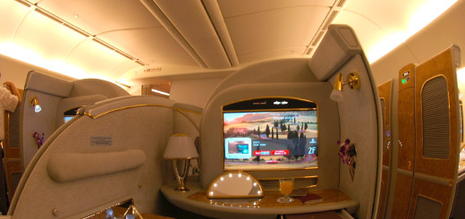 Первый класс Suite в самолете Boeing 777-200LR авиакомпании Emirates. Фото www.wikimedia.org